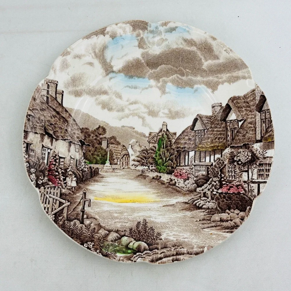 Johnson Bros Olde‎ English Countryside Luncheon Plate Brown Multicolor